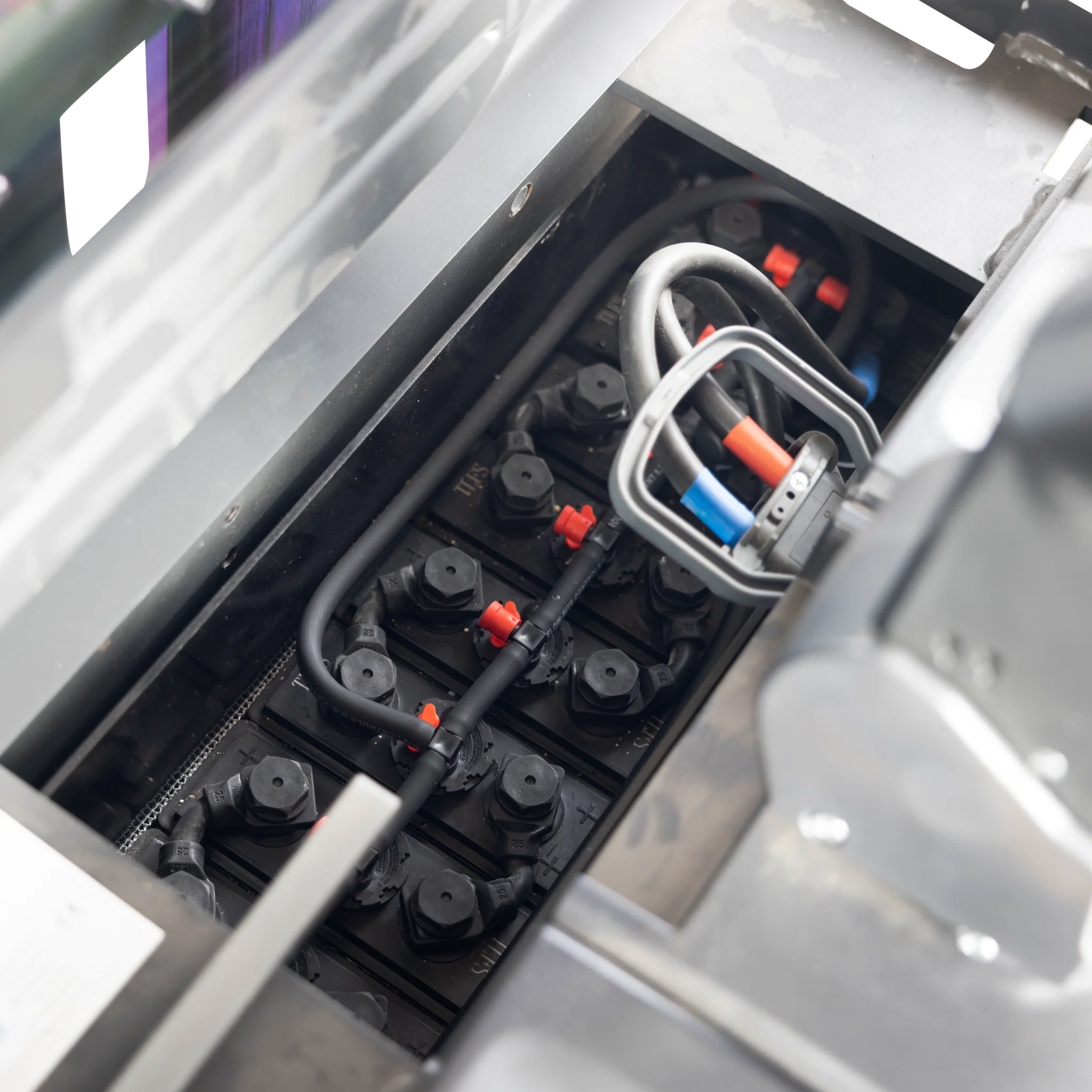 Elektryczny wózek paletowy SPRINT z platformą kierowcy