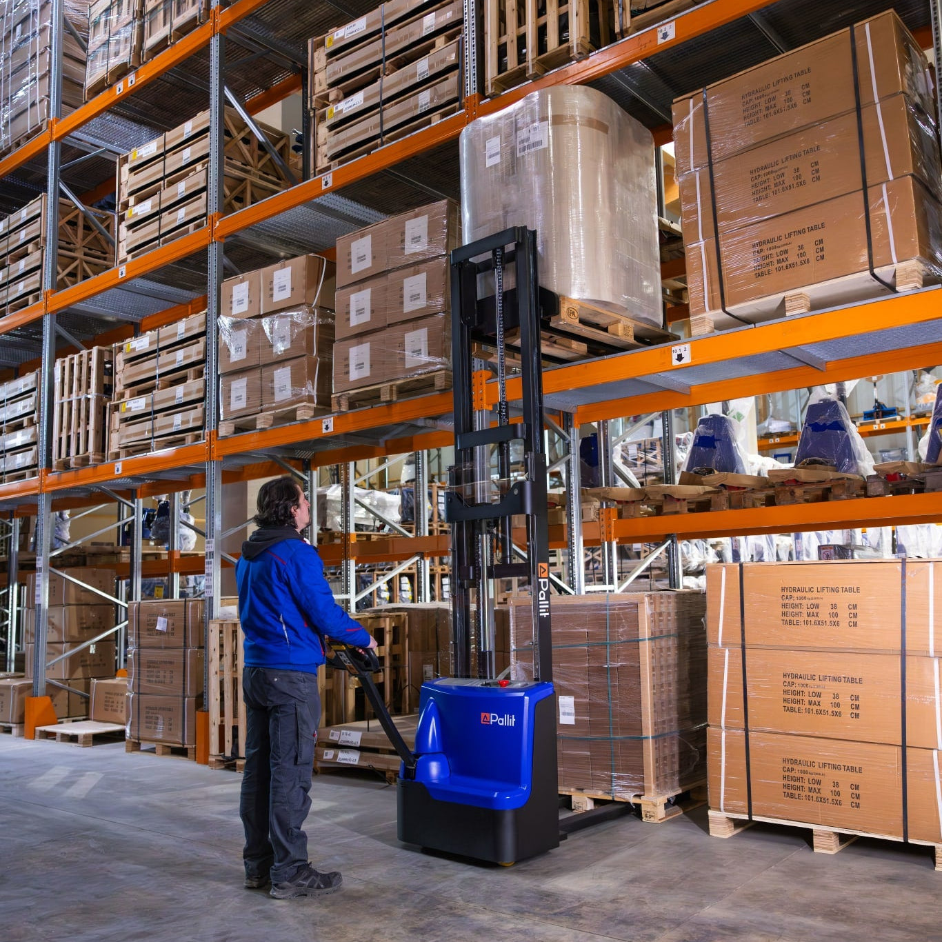 Wózek paletowy PRECISE z proporcjonalnym podnoszeniem i pełnym wolnym podnoszeniem